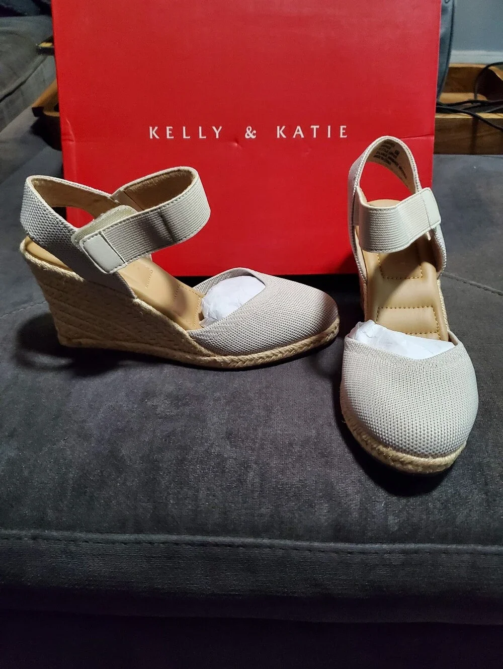 NWOT Kelly & Katie Banner Espadrille Wedge Sandal - Taupe size 6M